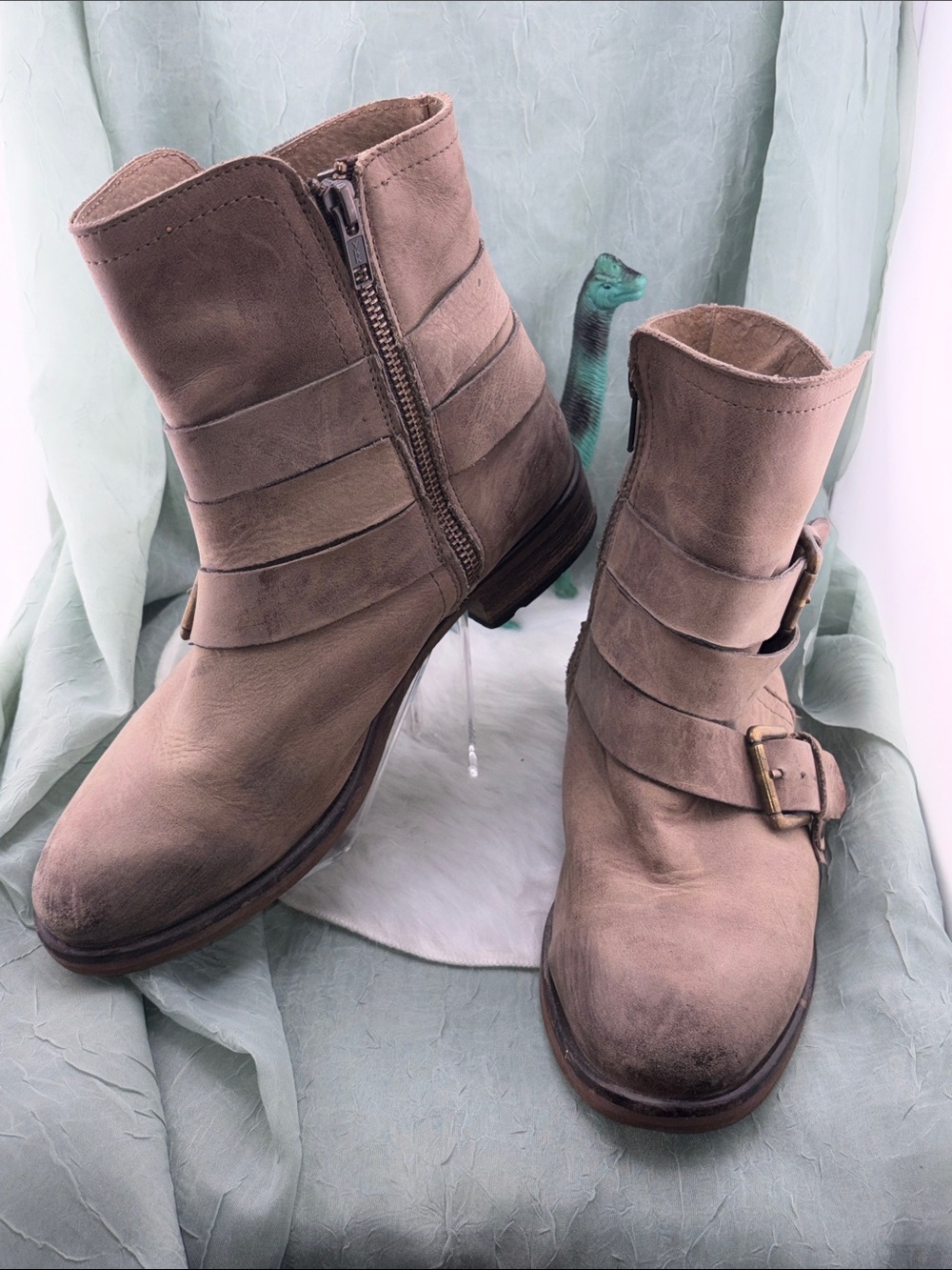 Treasure & Bond Sabana Taupe Leather Wraparound Buckle Ankle Boots | 8.5